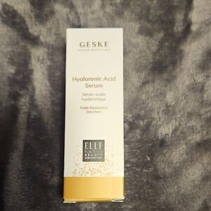 Hyaluronic Acid Serum - White and Gold